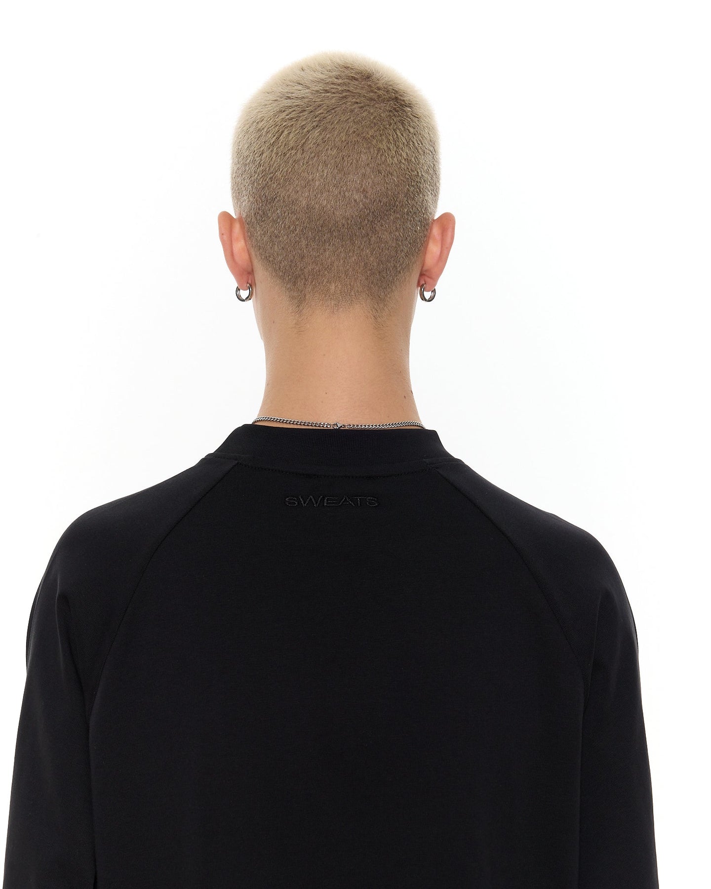 LONG SLEEVE T-SHIRT – BLACK