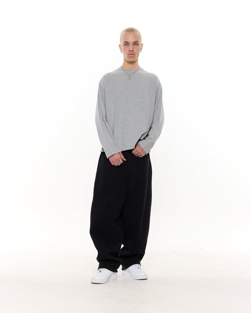 LONG SLEEVE T-SHIRT – GRAY